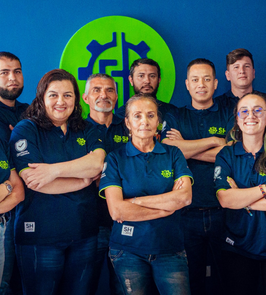 sh-ingenieria-seguridad-electronica-alarma-contra-incendio-deteccion-empresa-bogota-colombia-equipo-trabajo-work-tecnicos-trabajadadores-photo-4